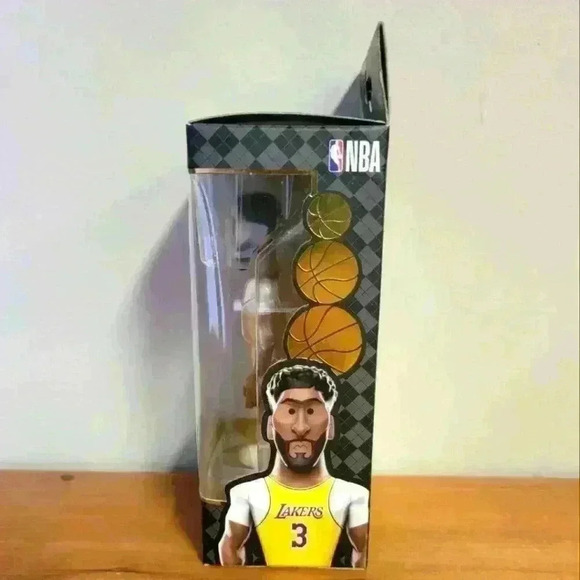 Funko gold NBA legend Anthony Davis LA Lakers - Picture 6 of 6